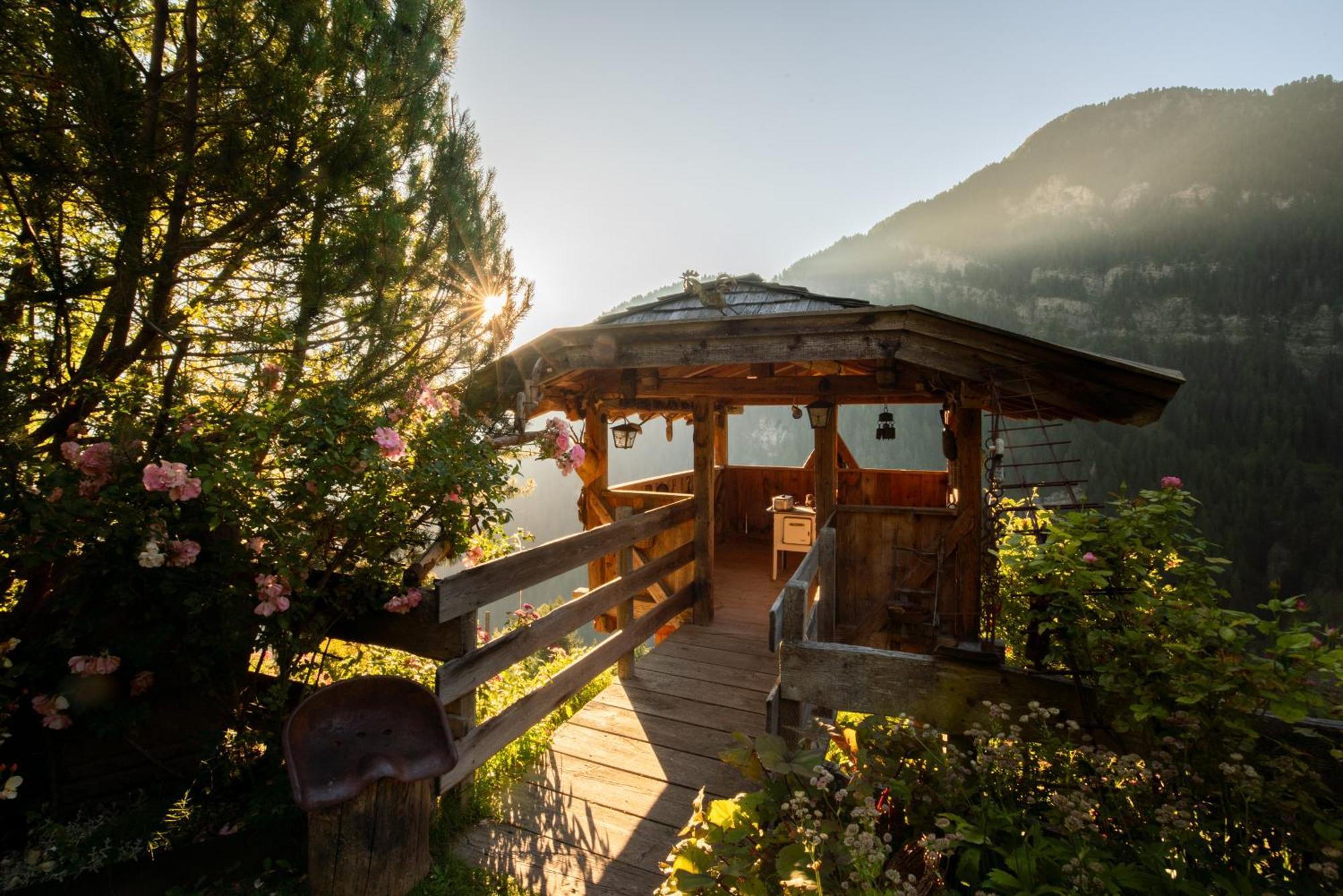 Charmehotel Uhrerhof - Deur Ortisei Exterior photo