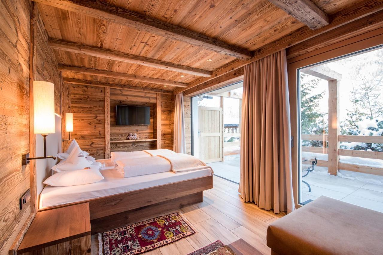 Charmehotel Uhrerhof - Deur Ortisei Exterior photo